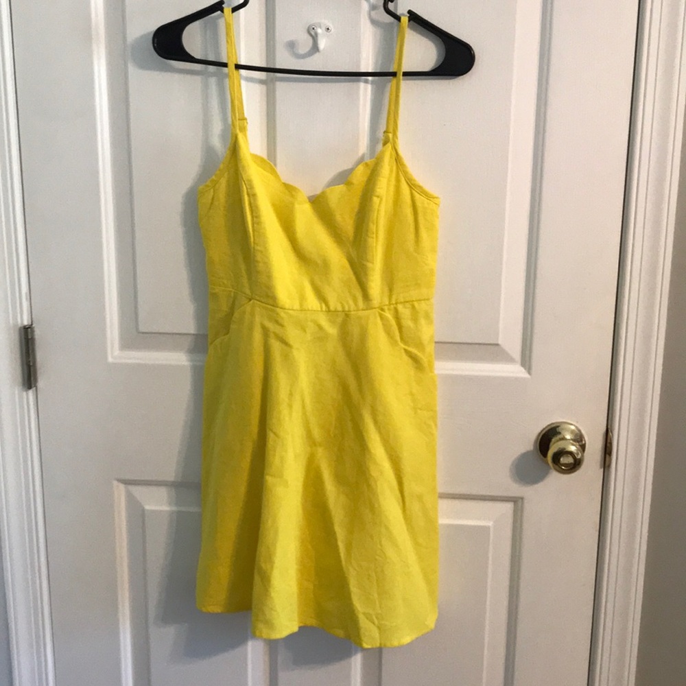 Scalloped mini Dress